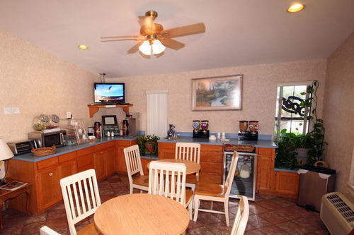 Edinburg Executive Inn Екстер'єр фото